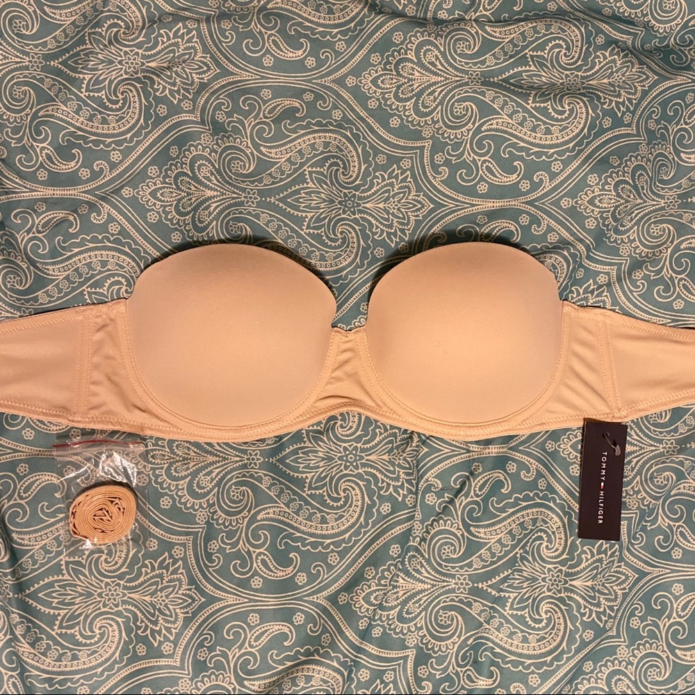 Tommy Hilfiger NWT Nude Strapless Push Up Bra